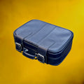 Petite Valise en Skaï Bleu Marine Boucles Méta avec Clés  – Années 70