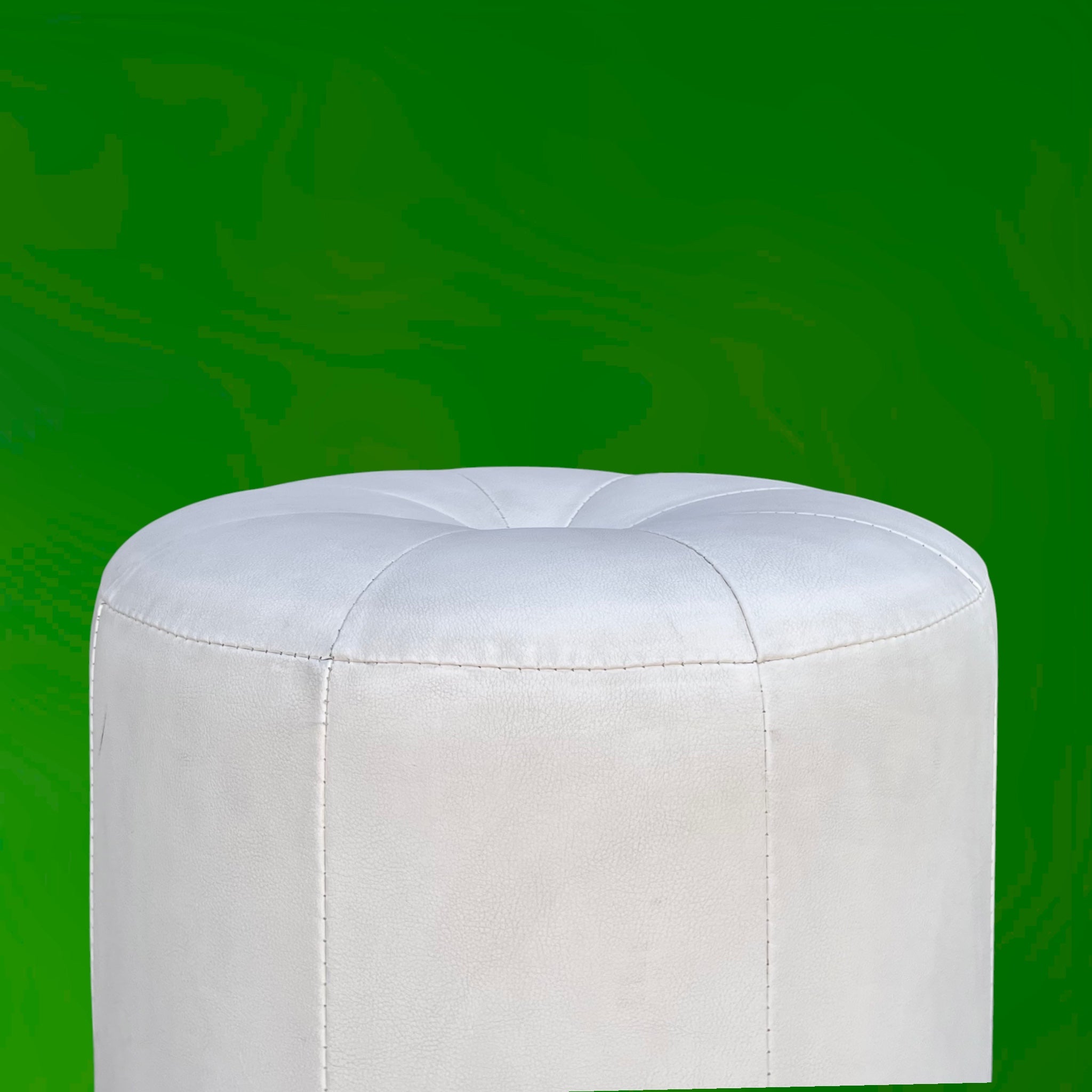 Pouf Rond Capitonné en Skaï Blanc – Années 70