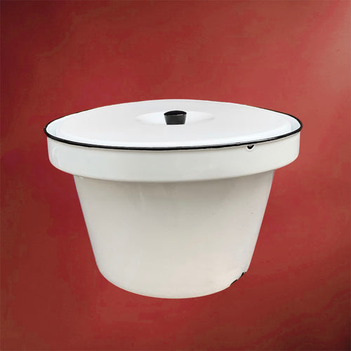 Ancien Seau Hygiénique en Tôle Émaillée Blanche – Années 1940-1950