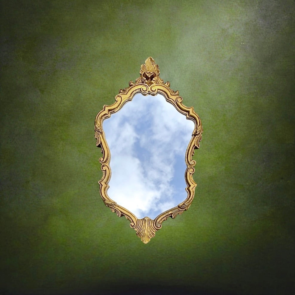 Miroir Mural Rocaille en Plâtre Doré – Années 1960