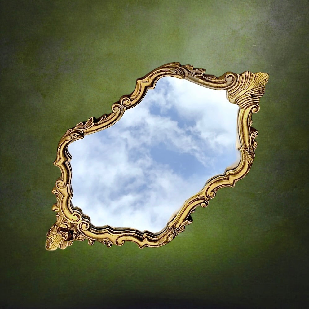 Miroir Mural Rocaille en Plâtre Doré – Années 1960