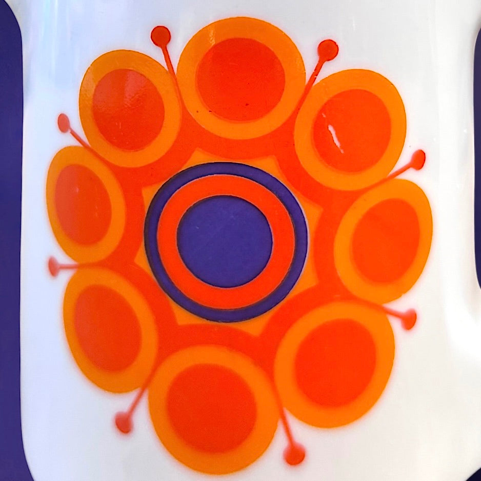 Pot à Lait Thomas Rosenthal TC100 en Céramique Blanche Fleur Orange et Bleu -  Années 70