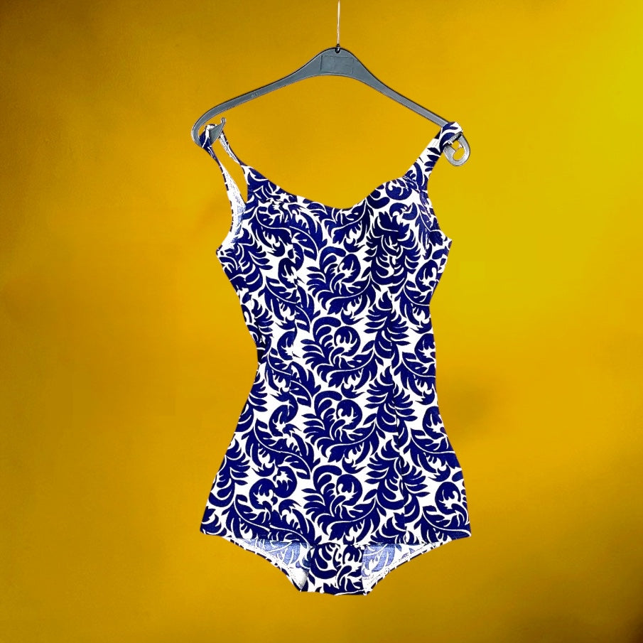 Maillot de Bain Vintage Une Pièce Bleu et Blanc Motif Baroque – Made in Italy Années 60