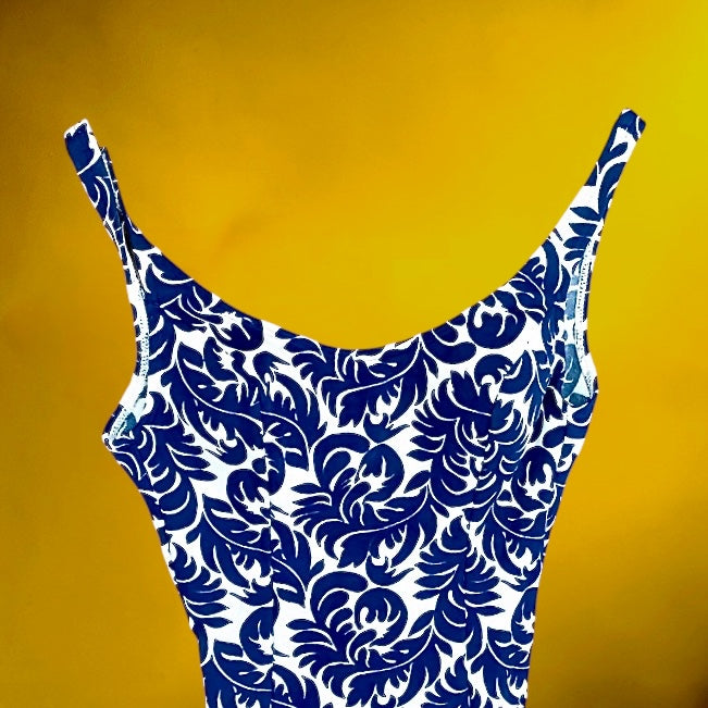 Maillot de Bain Vintage Une Pièce Bleu et Blanc Motif Baroque – Made in Italy Années 60