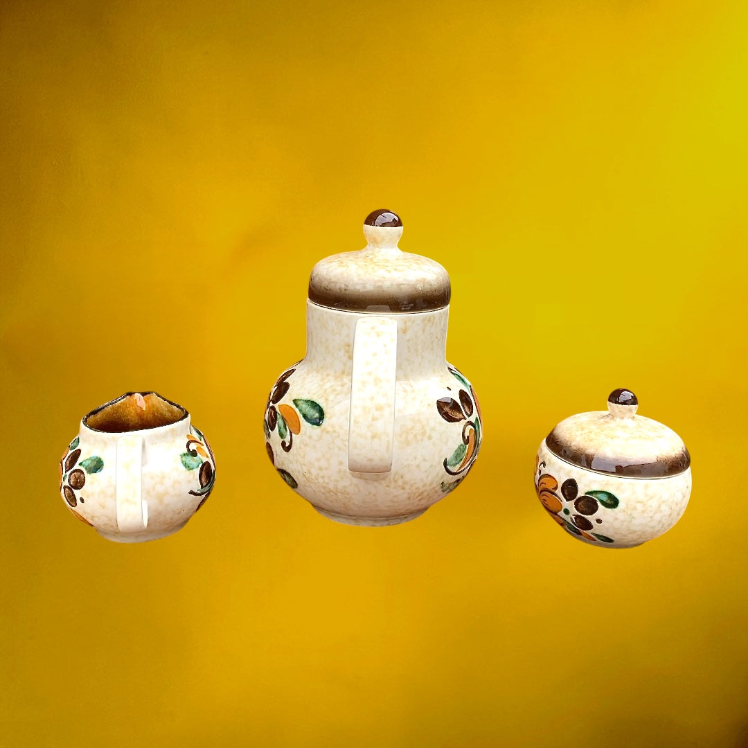Service à Café Boch Corfou – Cafetière Sucrier Pot à Lait et 2 Tasses – Décor Floral Orange Brun Vert – Années 60 70