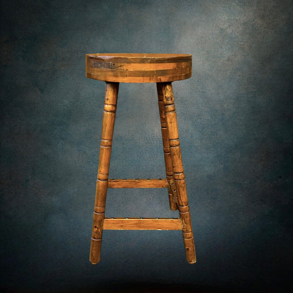 Tabouret Haut Ancien en Bois Massif Pieds Tournés Assise Ronde – Années 50 60