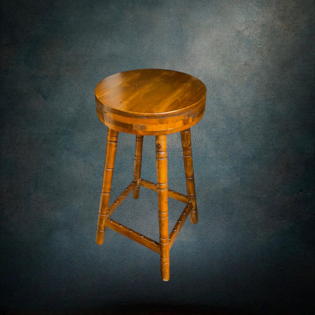 Tabouret Haut Ancien en Bois Massif Pieds Tournés Assise Ronde – Années 50 60
