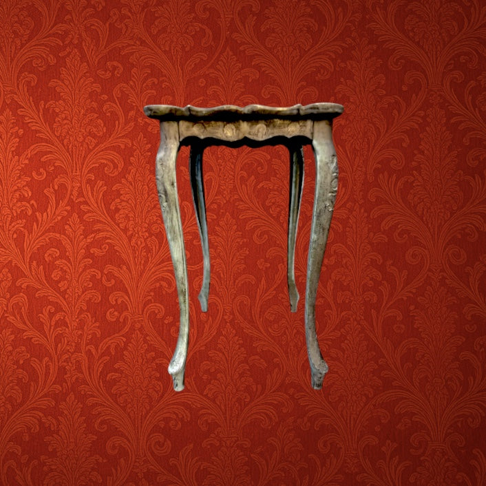 Table d’Appoint Florentine en Résine Moulée Décor Baroque - Années 70