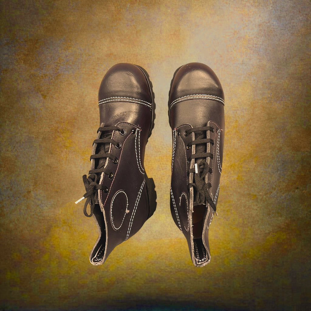 Chaussures CEBO Vintage Deadstock Cuir Marron Tchécoslovaquie Pointure 41 – Années 70