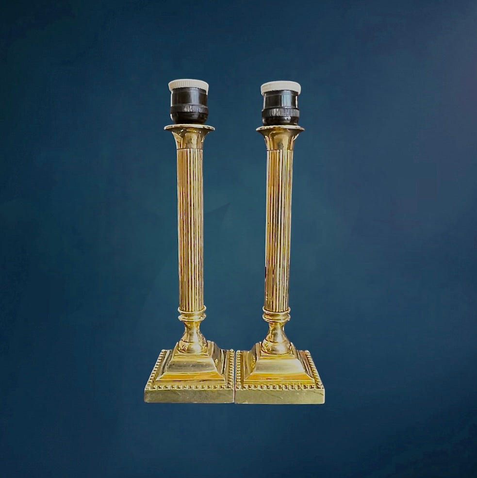 Paire de Pieds de Lampe Néoclassiques en Laiton Massif Style Empire - Années 60/70