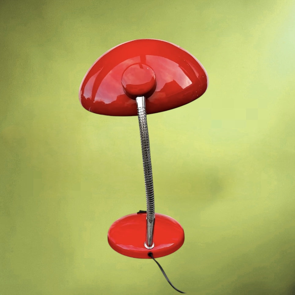 Lampe de bureau vintage rouge – métal laqué – esprit Space Age – années 1960–1970