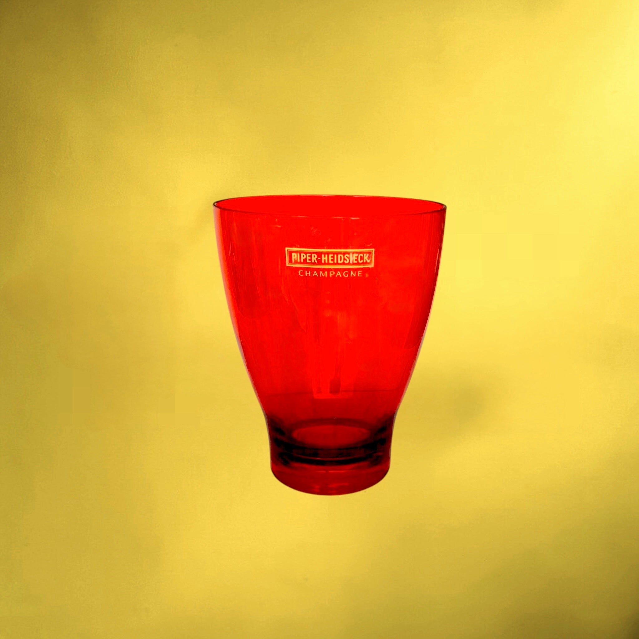 Seau à Champagne Piper-Heidsieck Vintage en Acrylique Rouge Transparent