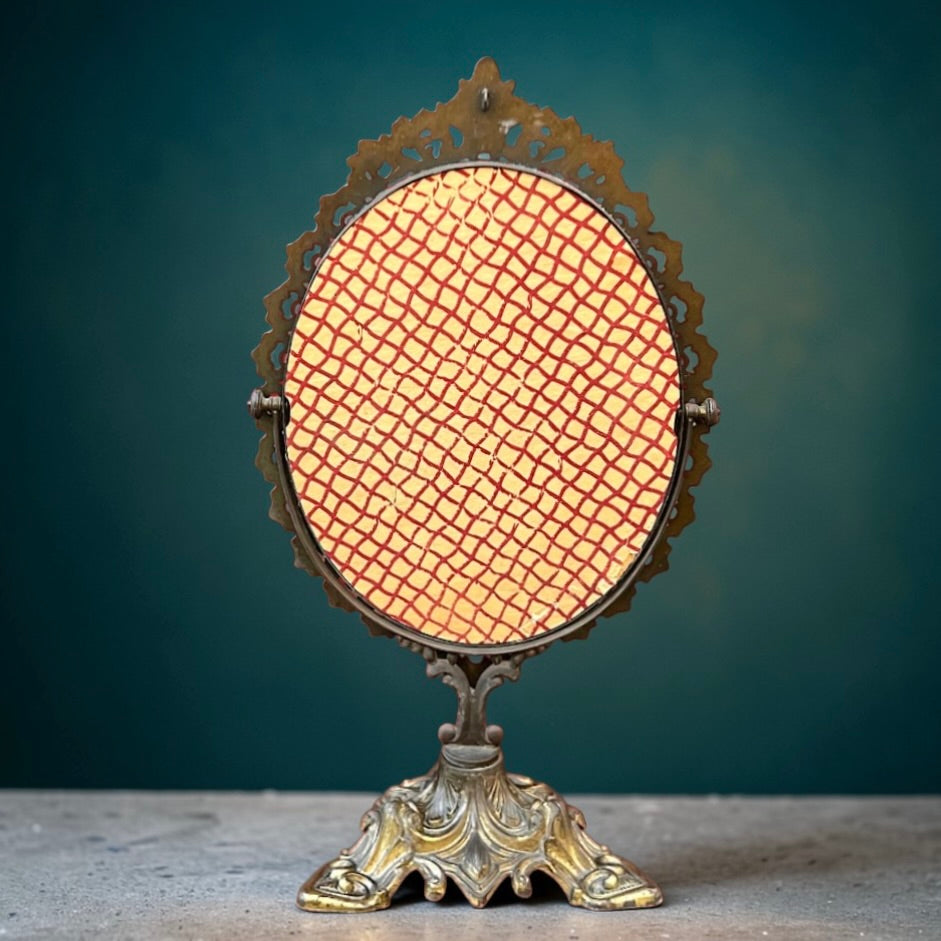 Miroir de table ovale vintage en métal doré patiné – esprit baroque