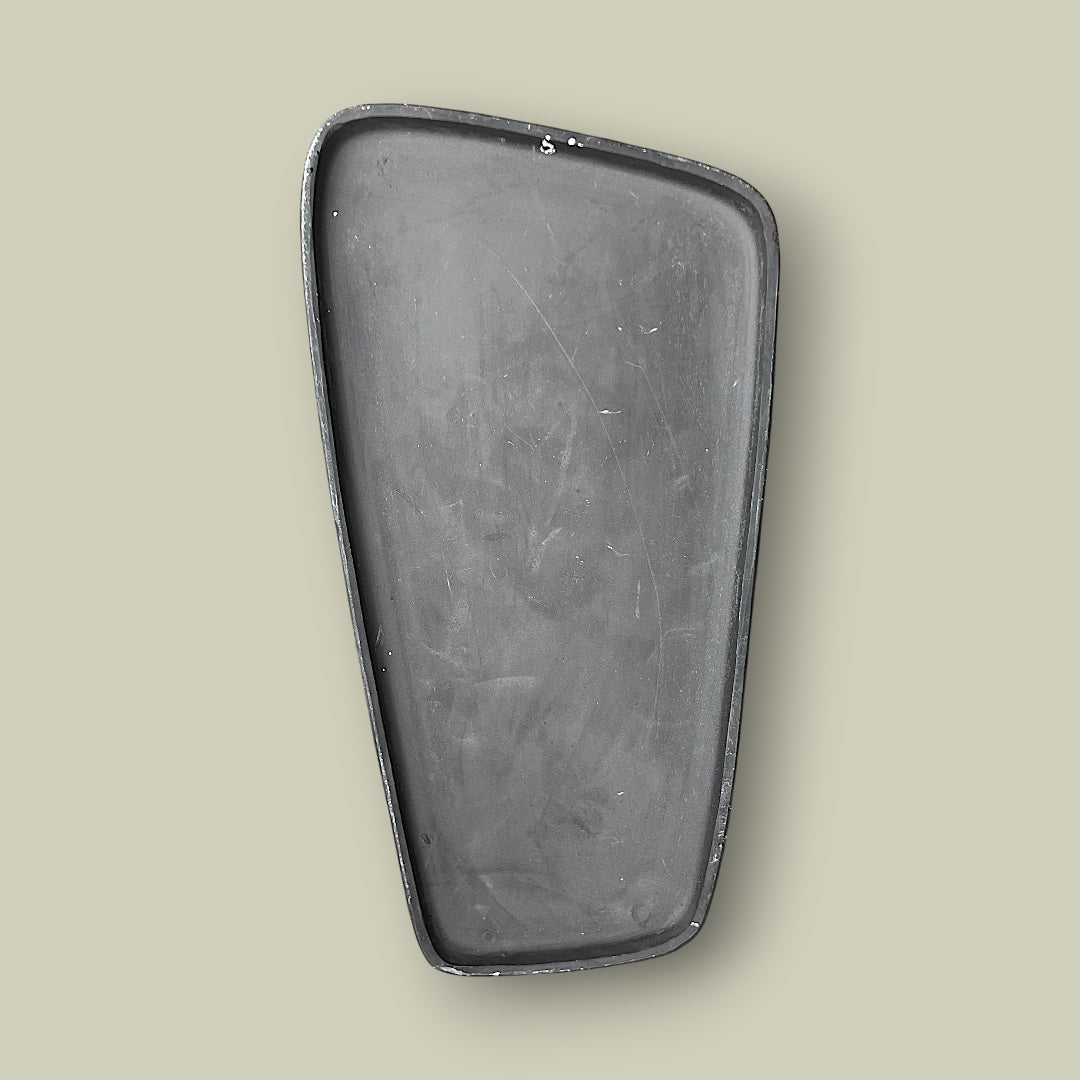 Plaque murale vintage Mid-Century – Femme au shamisen – Céramique émaillée