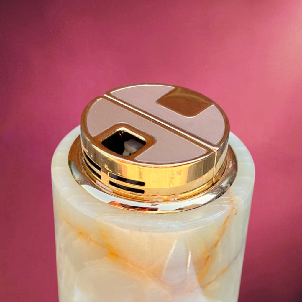 Briquet de Table Sarome Japon en Onyx et Métal Doré – Années 70
