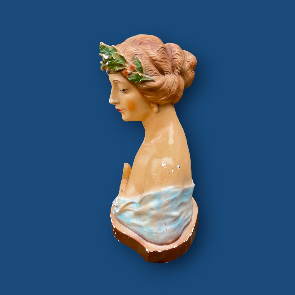 Buste de Saffo en plâtre polychrome Signé M. Fiorucci – Italie, début XXe siècle