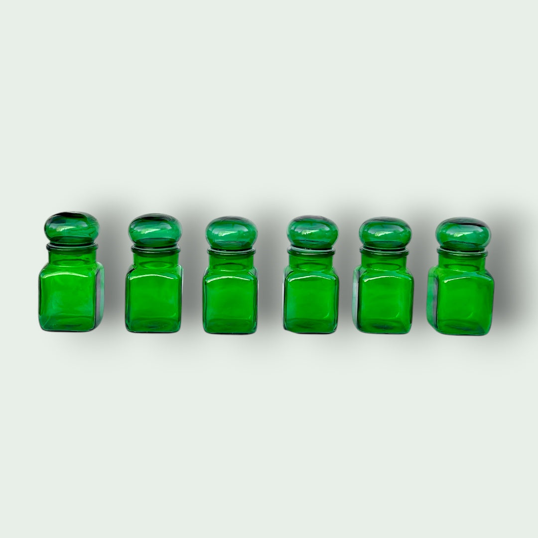 Lot de 6 pots d’apothicaire vintage en verre vert – années 1970 – H16 cm