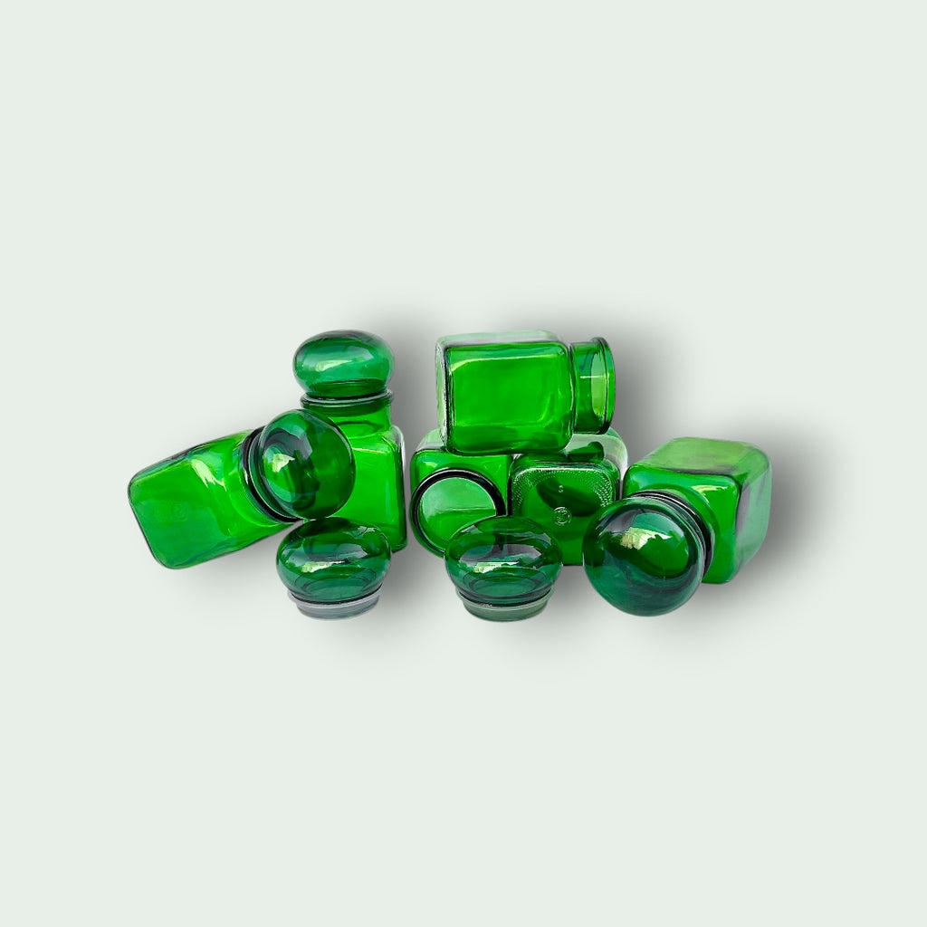 Lot de 6 pots d’apothicaire vintage en verre vert – années 1970 – H16 cm