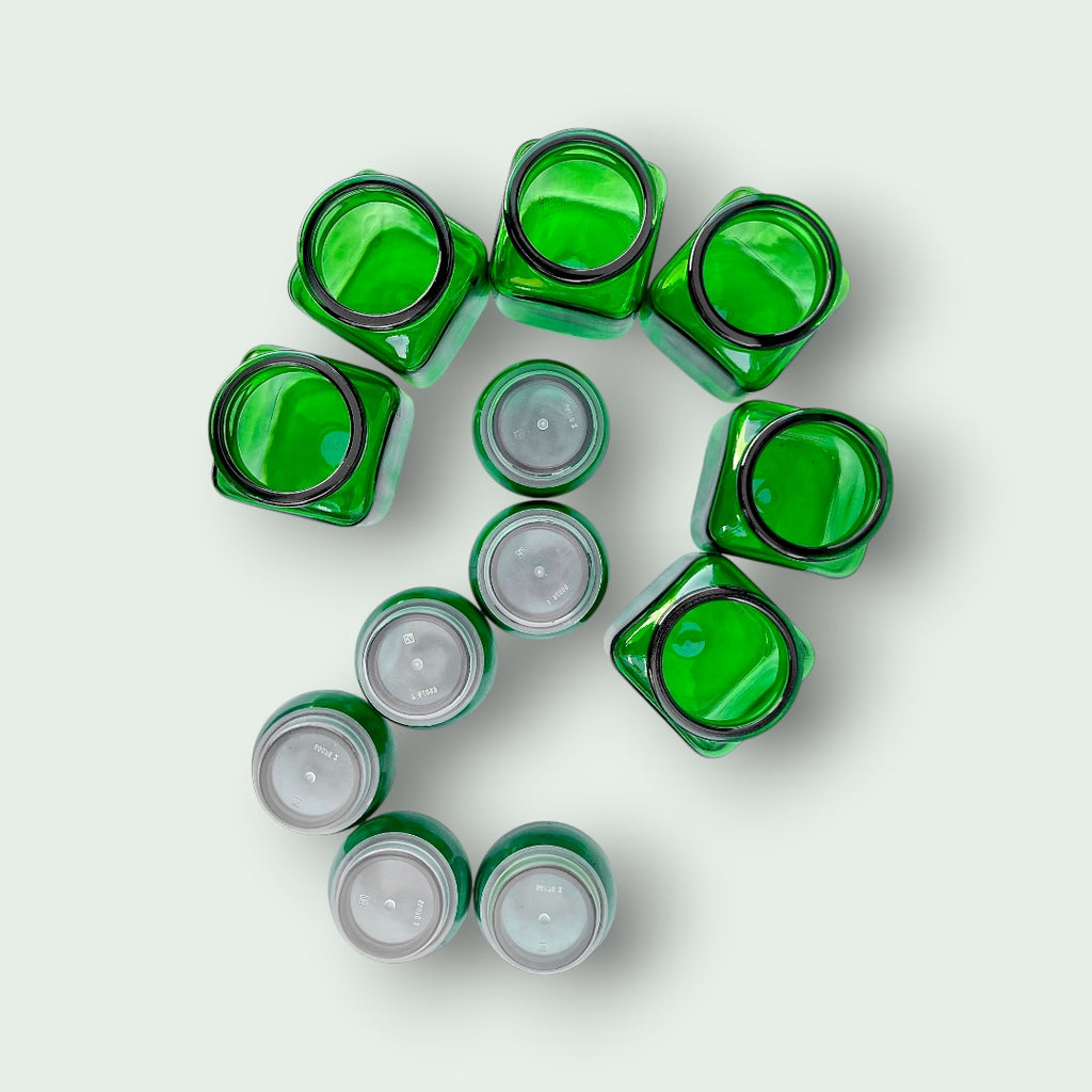 Lot de 6 pots d’apothicaire vintage en verre vert – années 1970 – H16 cm