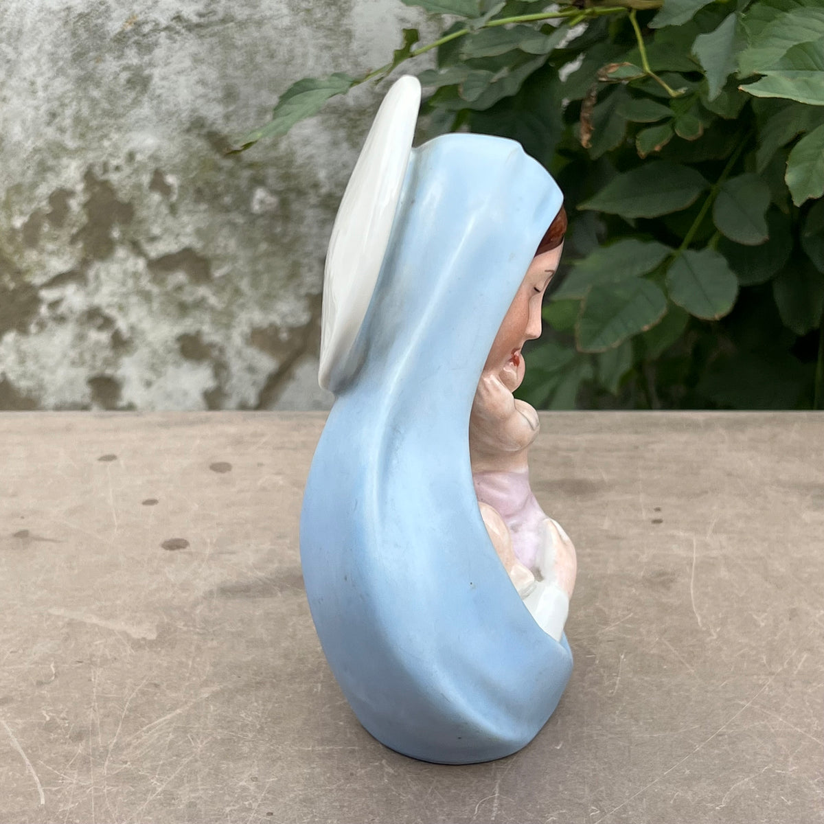 Vierge à l’Enfant en Porcelaine Polychrome Téco, Bois-de-Breux, Belgique – Années 30
