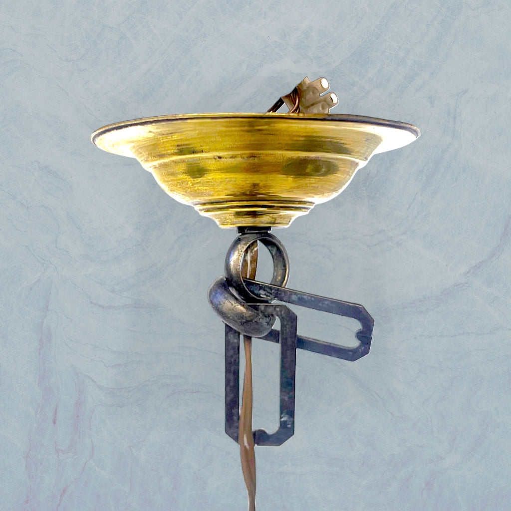 Suspension Art Déco en laiton doré et verre dépoli sculpté – années 1930