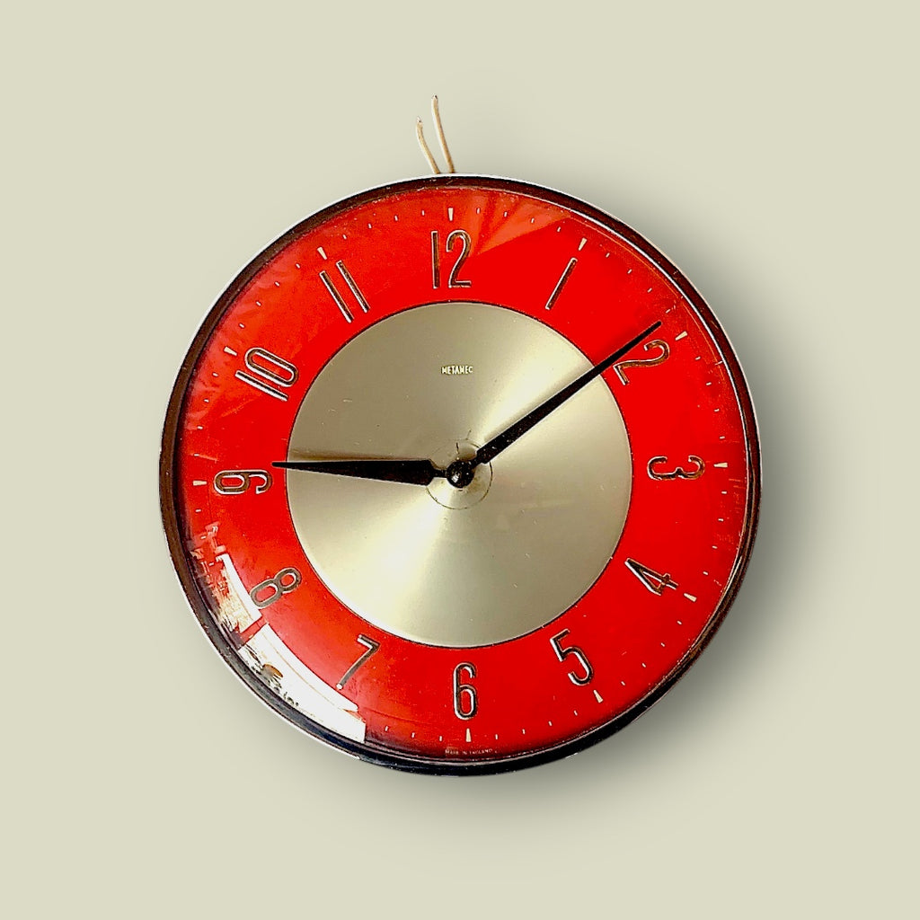 Horloge murale électrique Metamec rouge – Angleterre – années 1960