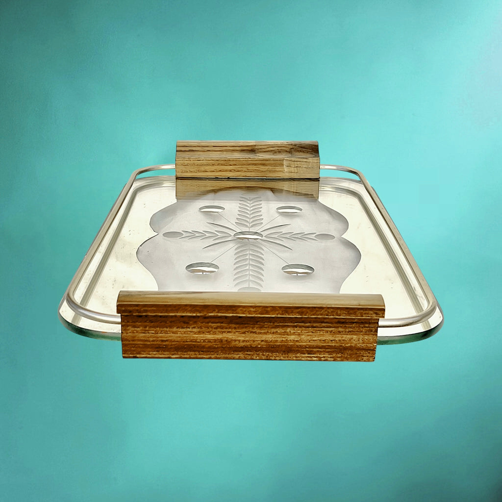 Plateau de service vintage en verre ciselé et miroir, poignées en bois