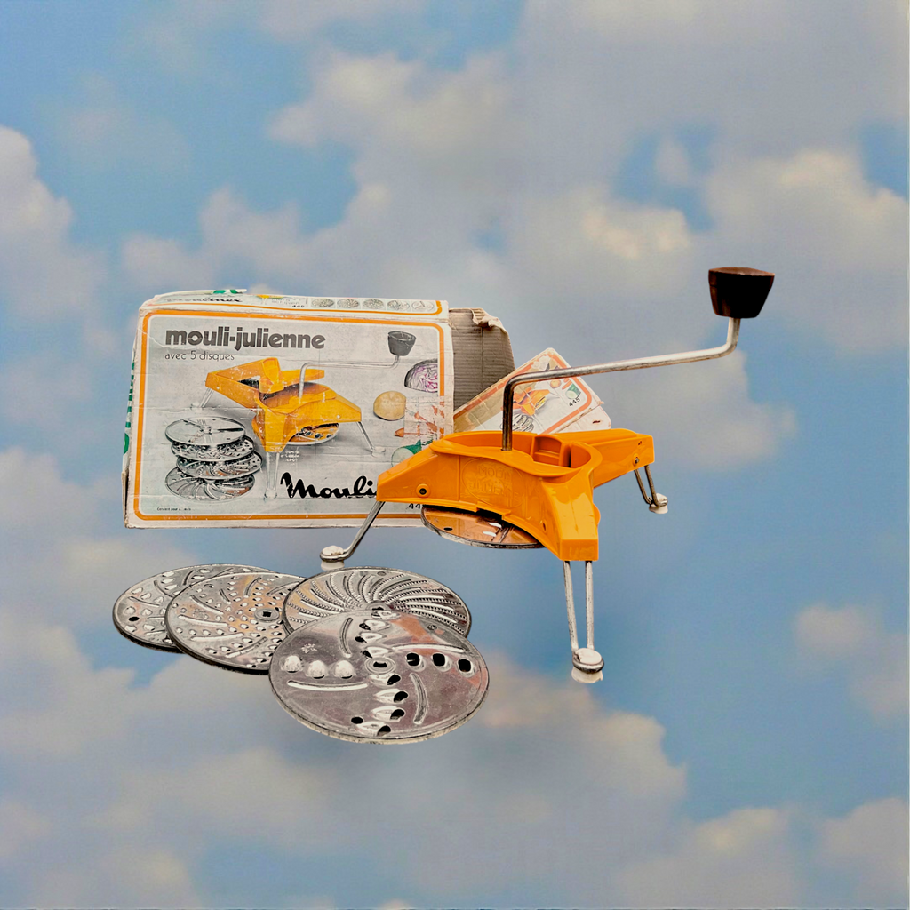 Titre SEO
Mouli Julienne 445 Moulinex en Plastique Orange avec 5 Grilles et Boîte d’Origine - Années 70