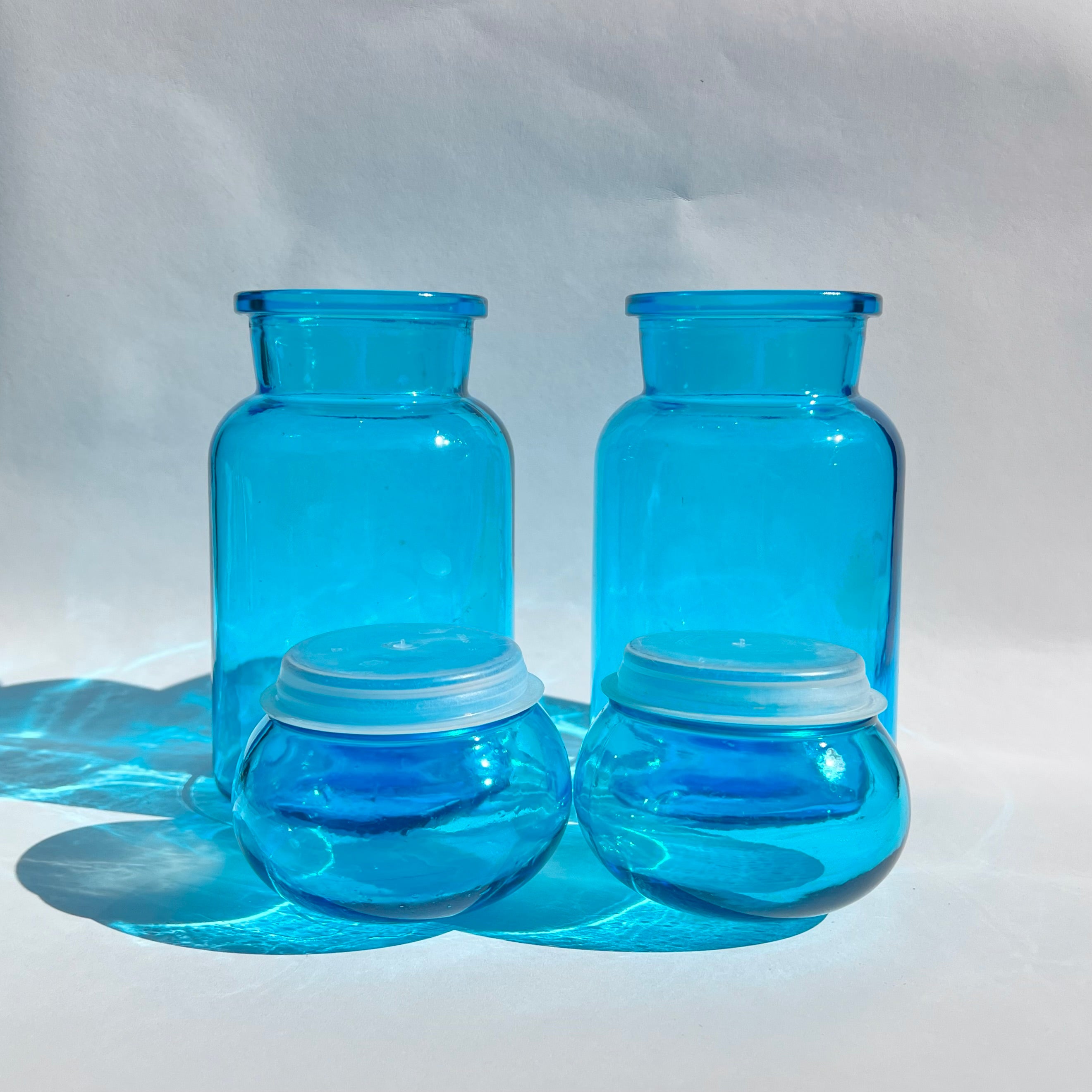 Lot de 5 Bocaux d’Apothicaire en Verre Bleu Made in Belgium - Années 60-70