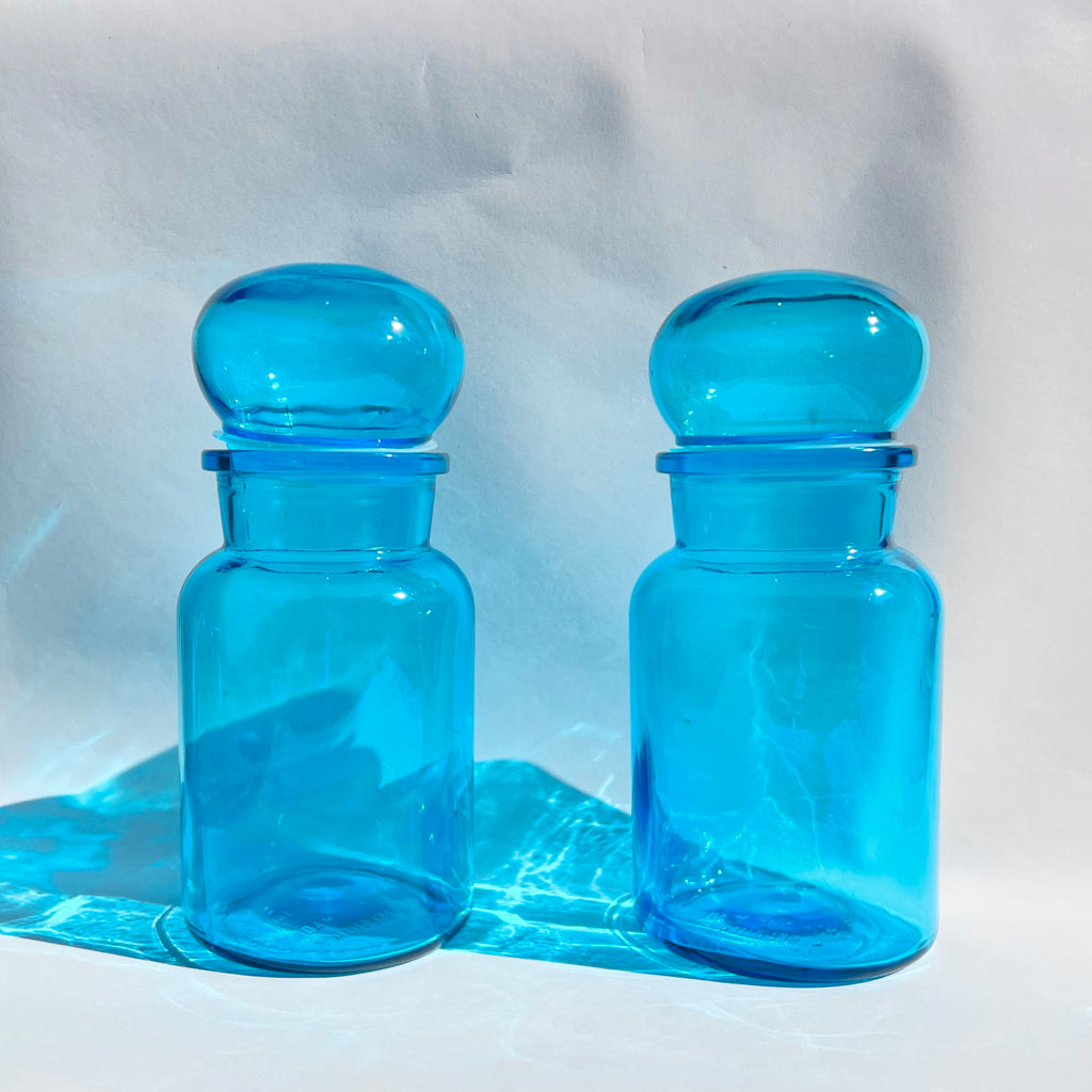 Lot de 5 Bocaux d’Apothicaire en Verre Bleu Made in Belgium - Années 60-70