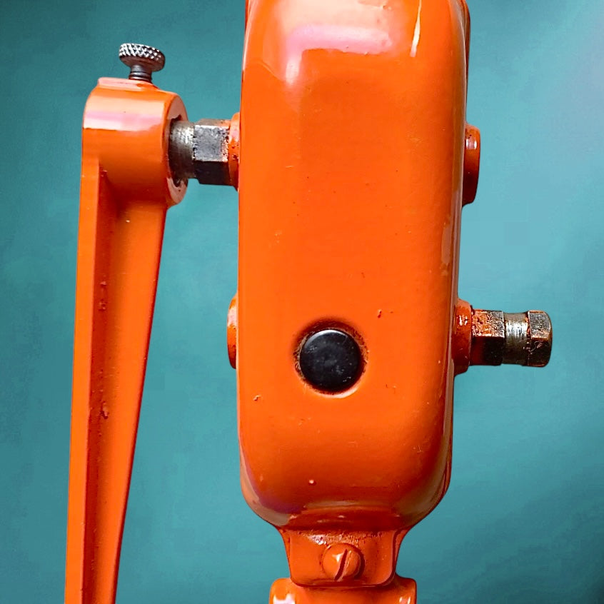 Chignole manuelle vintage PW We 13 orange – perceuse ancienne Pologne années 70