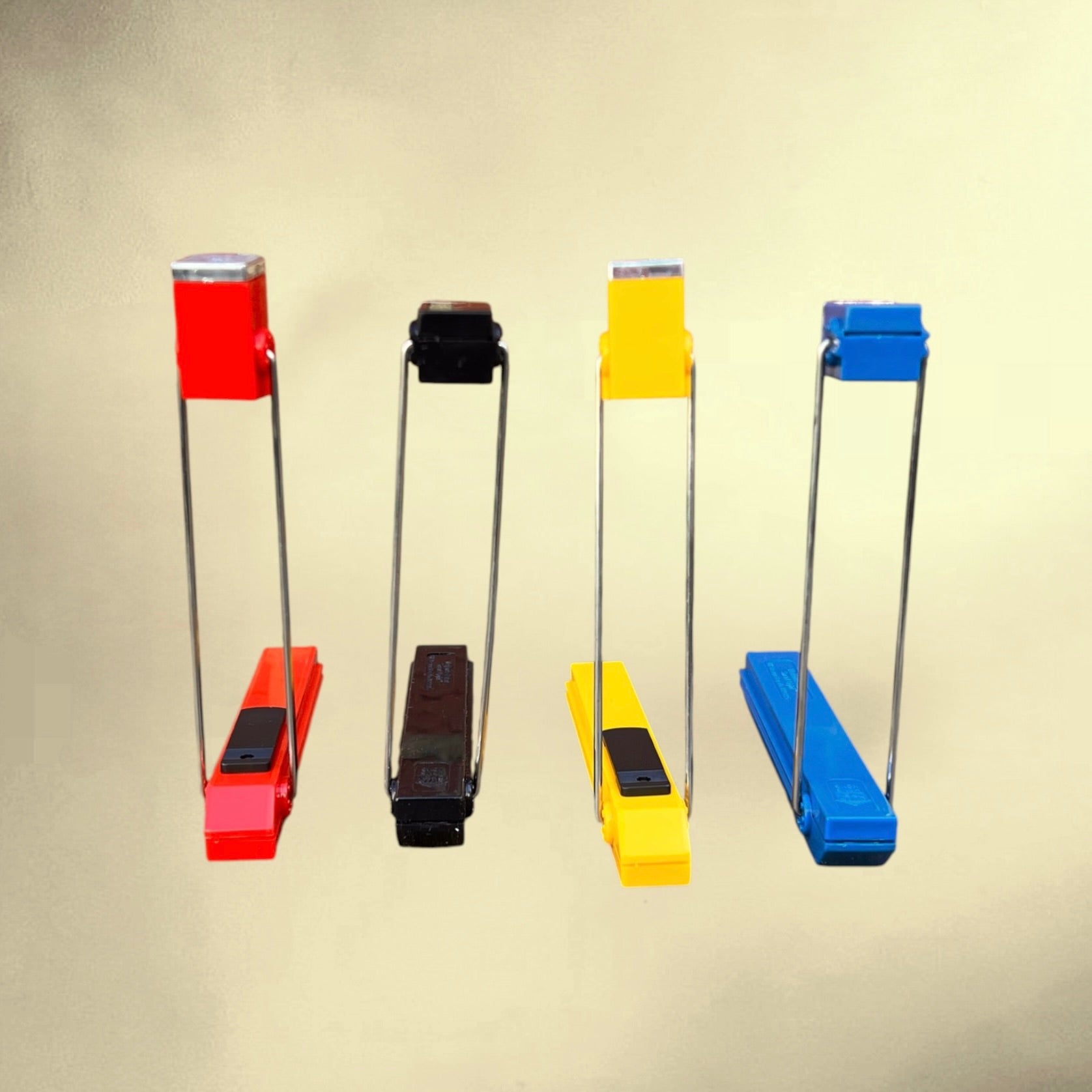 Lot de 4 lampes portables Smart Light – lampes de lecture pliables design années 80 – Hong Kong