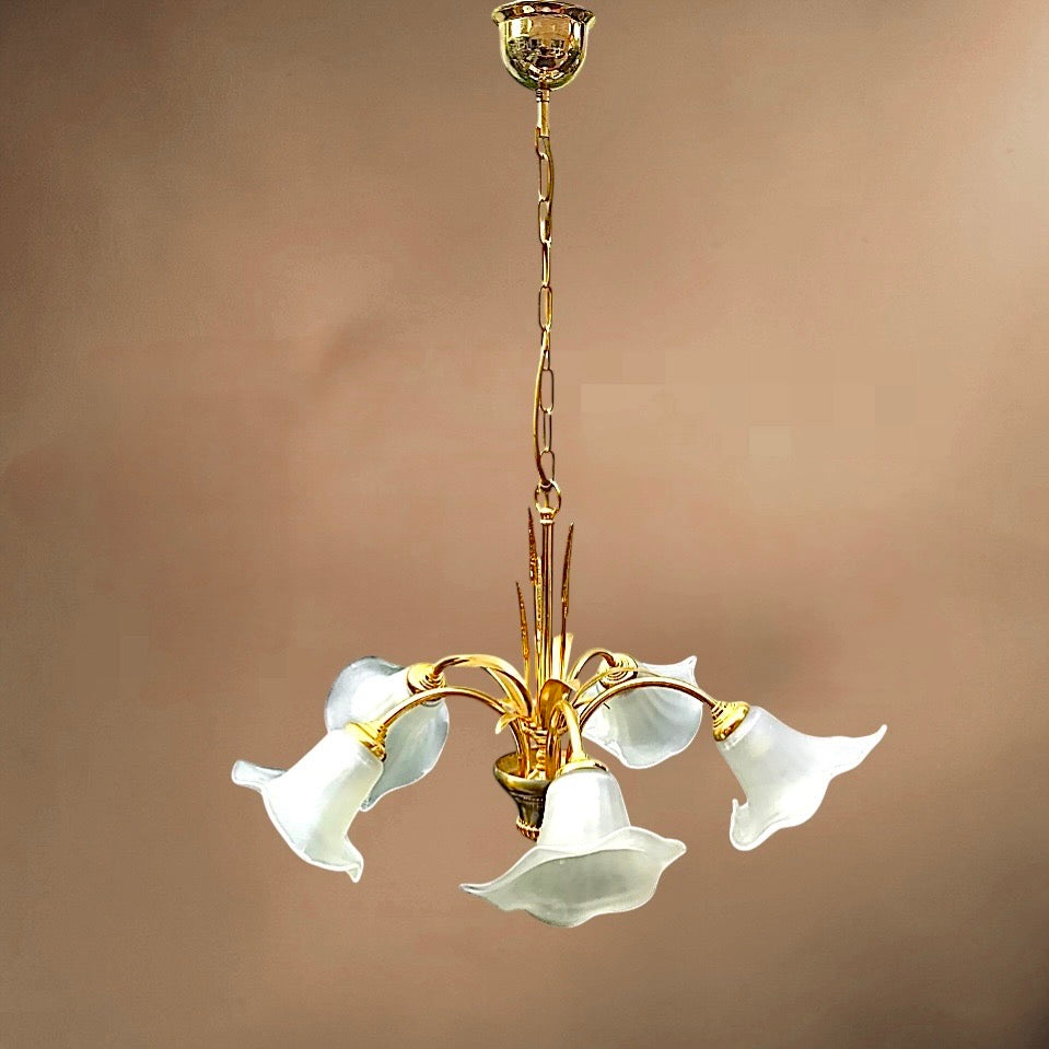Lustre vintage doré 5 feux en verre sablé – style Hollywood Regency