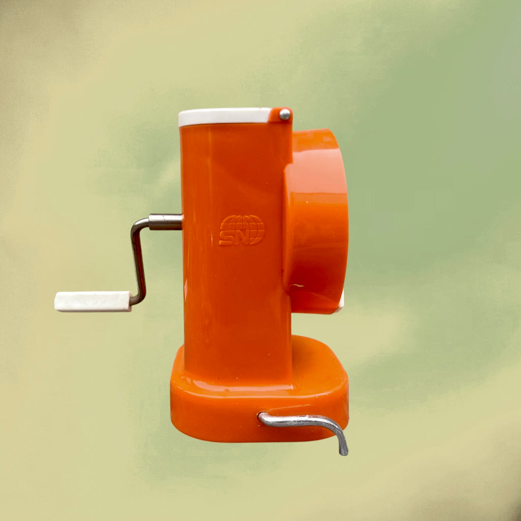 Coupe-Légumes Manuel Supernova Gourmet Prissy 700 Orange avec 4 Disques - Années 70