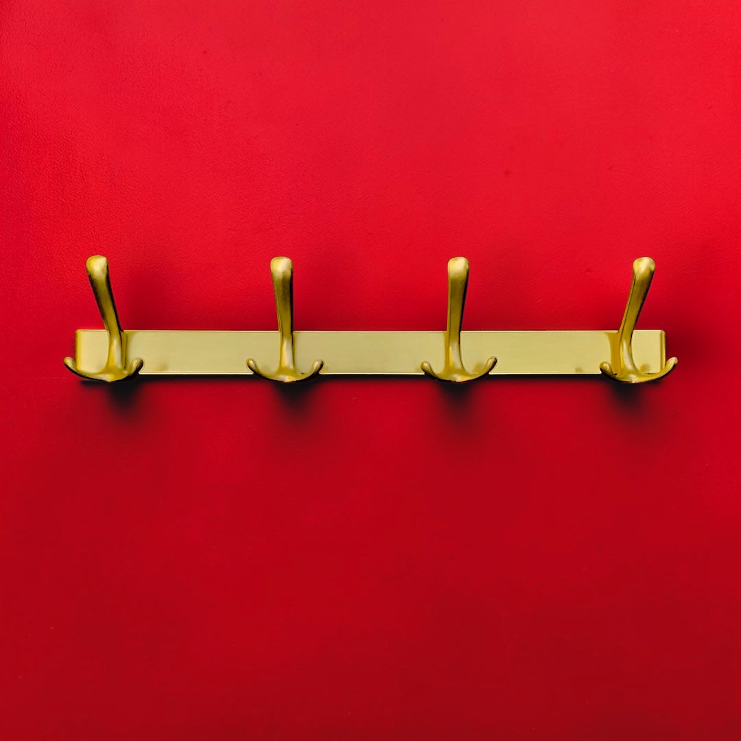 Portemanteau mural vintage en aluminium anodisé doré – 4 patères – années 1960