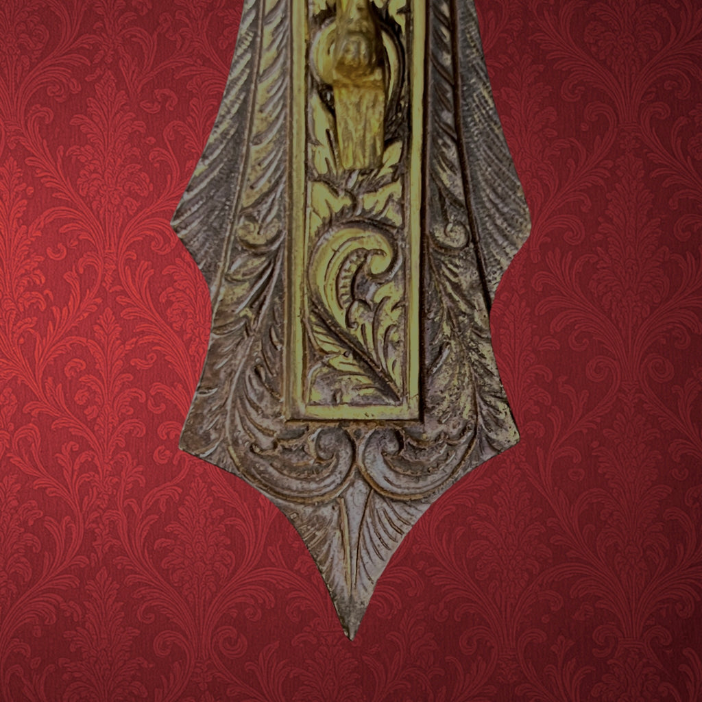 Ancien Crucifix Art Déco en Métal Doré et Patiné – Années 1930-40