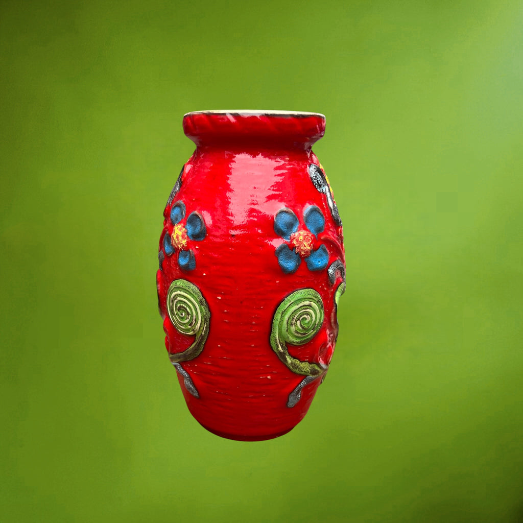 Vase Bay Keramik Rouge à Décor Floral en Relief – Années 60-70