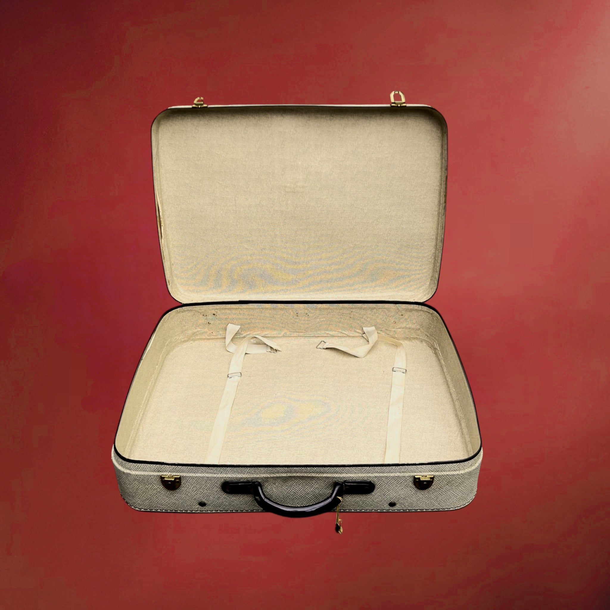 Ancienne Grande Valise Rigide en Carton Gainé Crème Fermoirs Laiton et Clés – Années 50-60