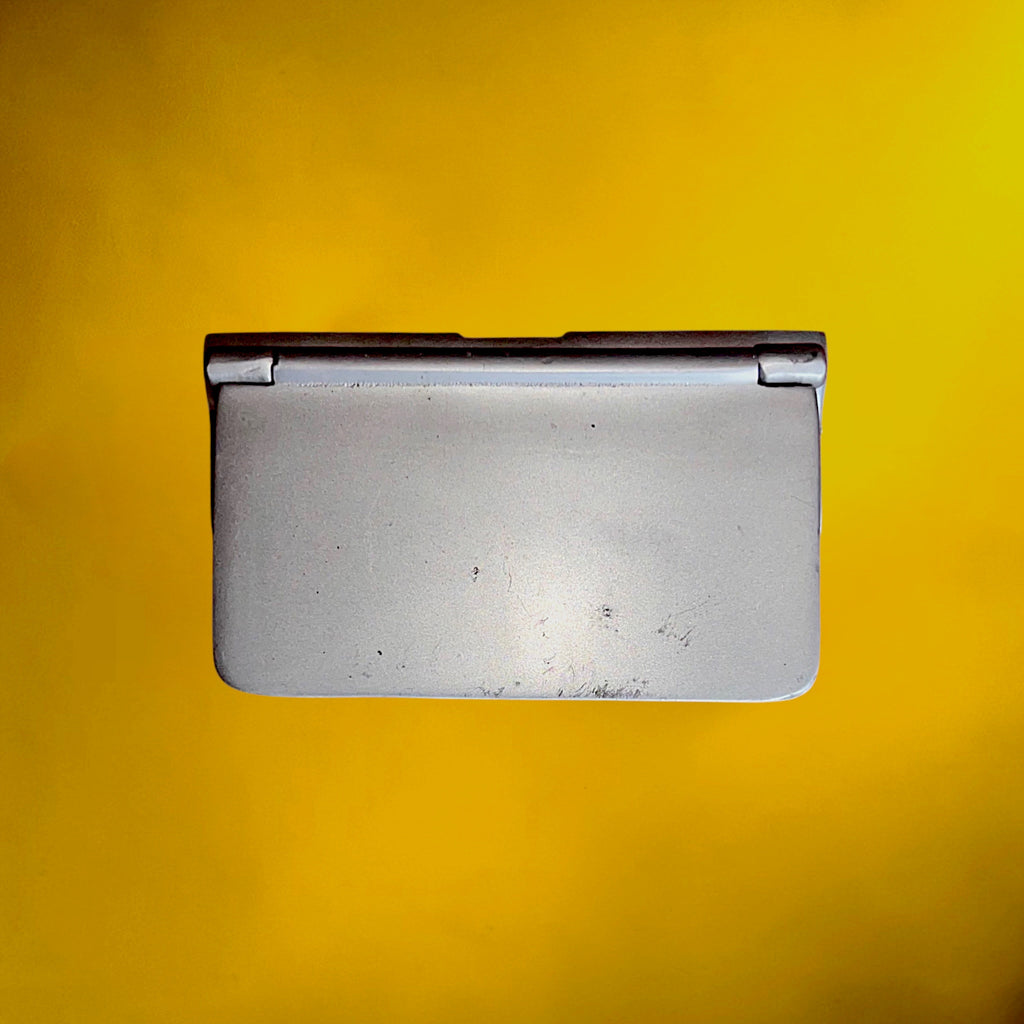 Ancien Cendrier Basculant de Wagon SNCF en Aluminium – Années 60-70