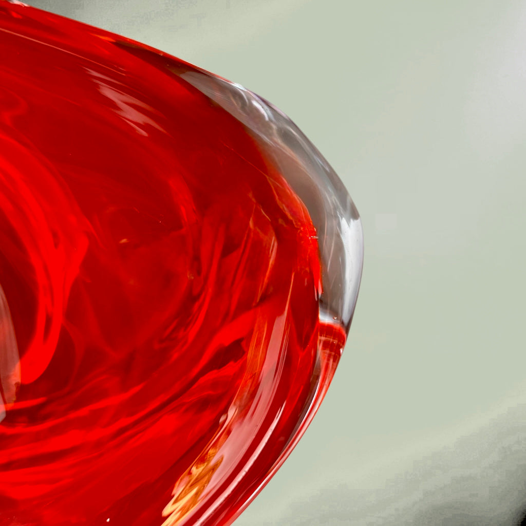 Grand cendrier en verre rouge de Braine-le-Comte – 2,240 kg - Années 1960-70