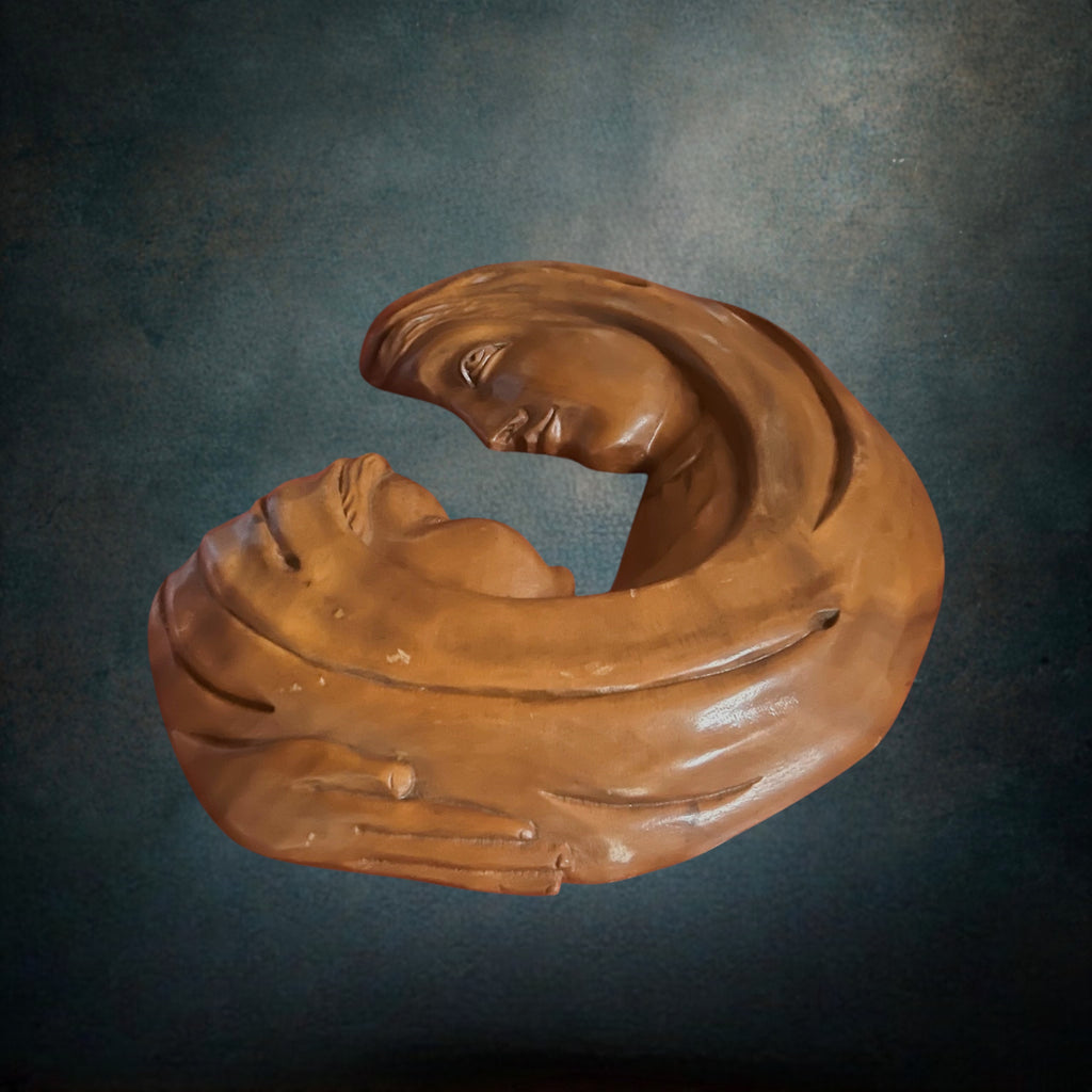 Grande Vierge à l’Enfant Murale Moderniste en Bois Sculpté – Années 1960-1970