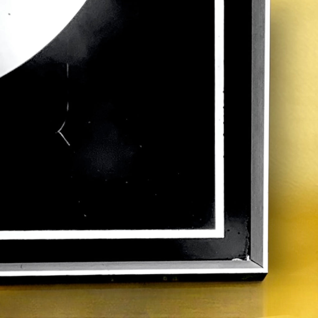 Miroir mural vintage Aspell Saggers & Co – sérigraphie sous verre – dame au panier de fleurs – 1977