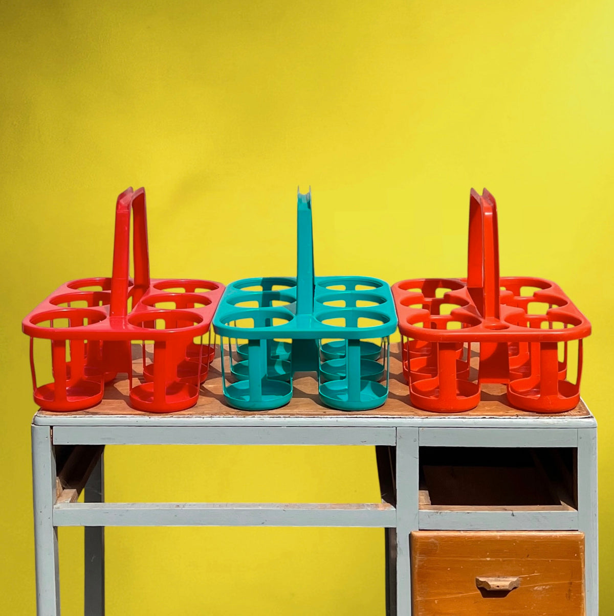 Trio de Porte-Bouteilles en Plastique Curver et Anonymes – Années 70