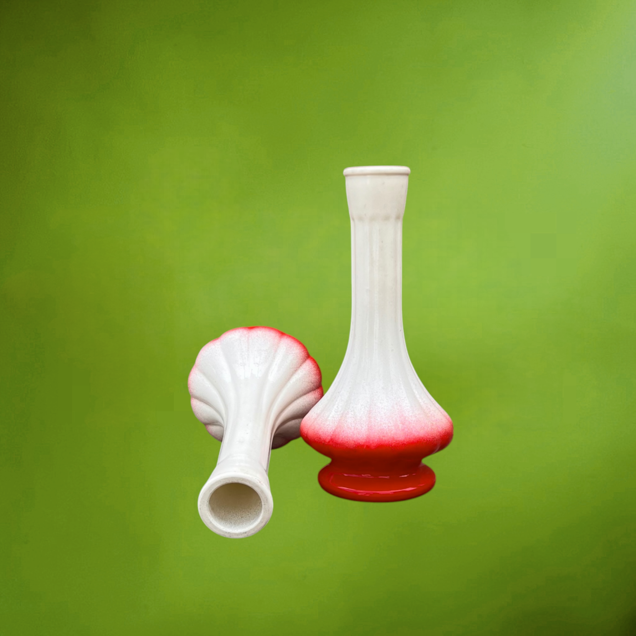 Paire de Vases en Verre Peint Blanc et Rouge – Années 1960-1970