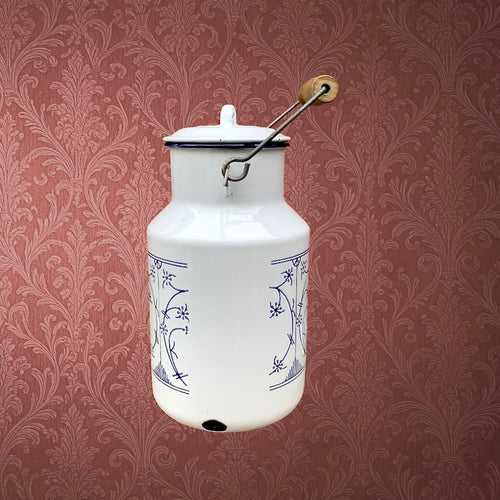 Bidon à lait vintage émaillé blanc et bleu • motif Copenhague • tôle émaillée • 2L