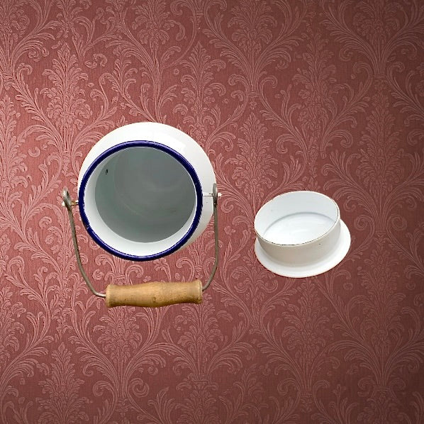 Bidon à lait vintage émaillé blanc et bleu • motif Copenhague • tôle émaillée • 2L