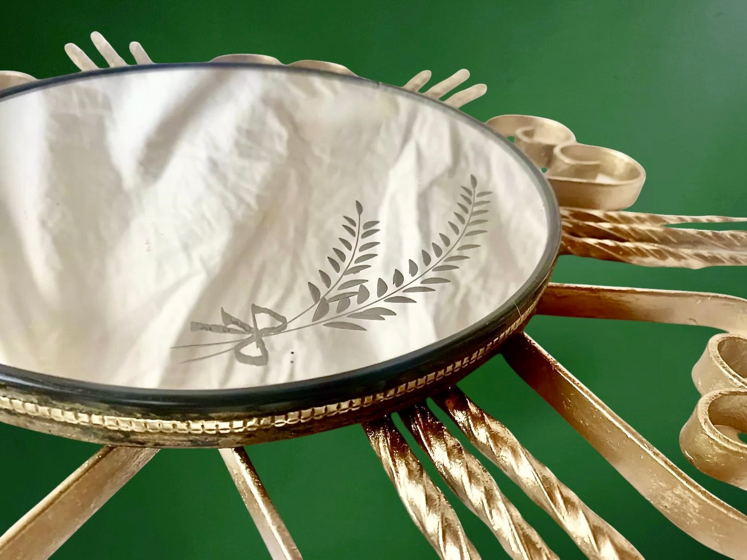 Miroir soleil vintage en métal doré torsadé – décor épis de blé – années 1960