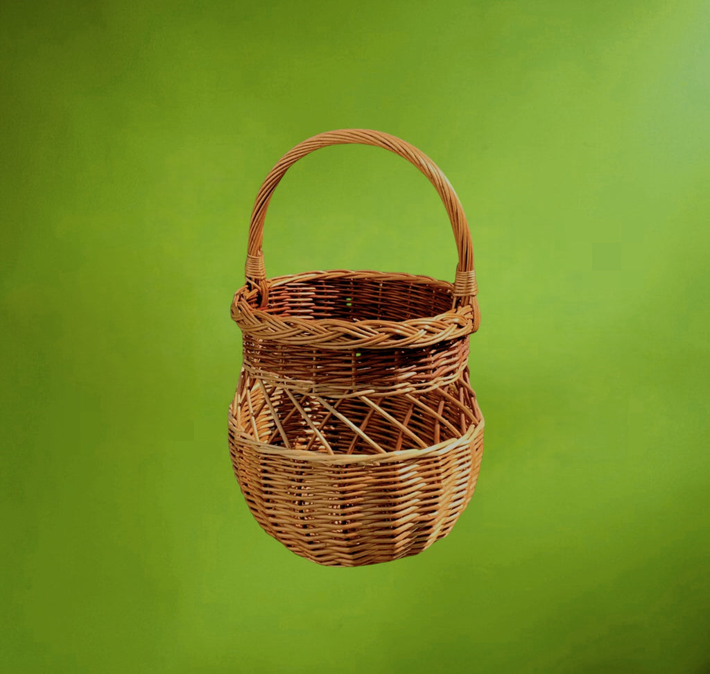 panier-ancien-osier-tresse-trois-tons-artisanal-annees-50-70
