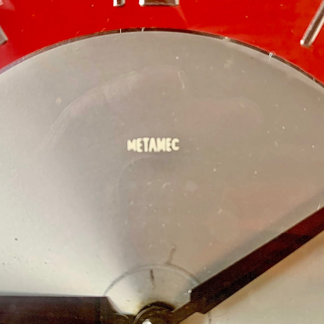 Horloge murale électrique Metamec rouge – Angleterre – années 1960