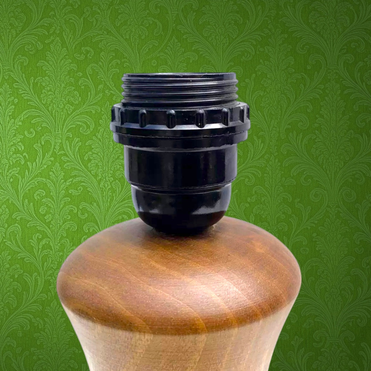 Pied de lampe vintage en noyer massif – lampe bois tourné années 70 – lampe rétro design organique